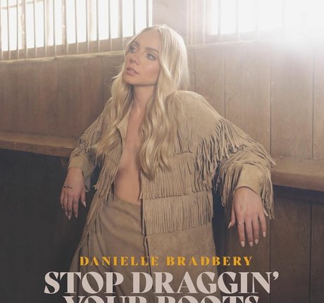 Danielle Bradbery adult actress gallery