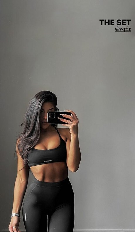 Leah Shutkever nude star images