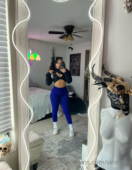 vindylou adult actress pic