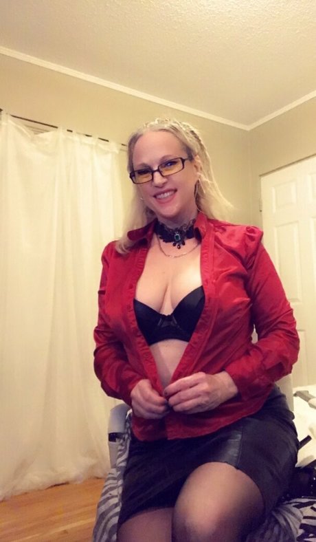 squirting pussy onlyfans exclusive pictures