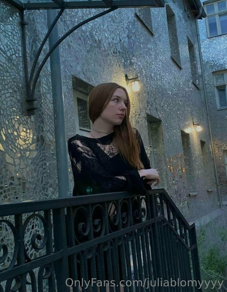 juliablomyyyy erotic pornstar galleries