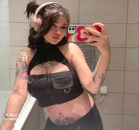 willowsdreaming pornstar adult images