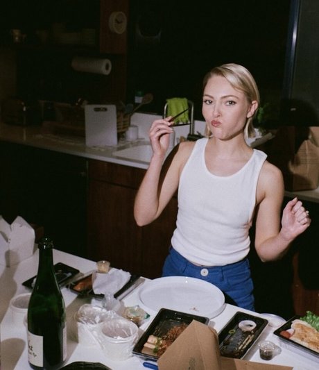 AnnaSophia Robb high quality star images