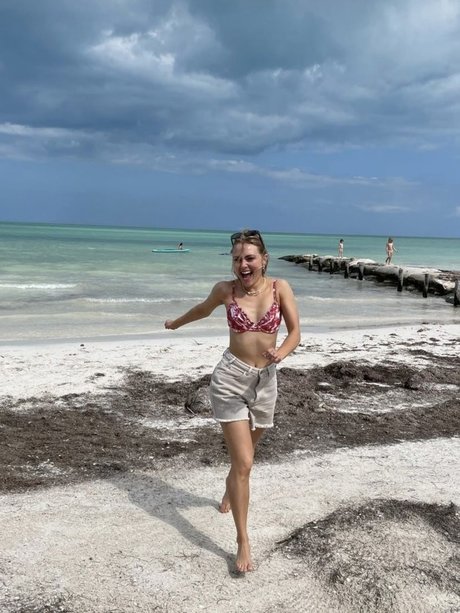 sexy shemale onlyfans pretty img