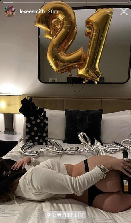 blonde small tits onlyfans pretty photos