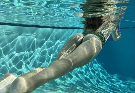 Laura Perlongo pornstar nudes pics