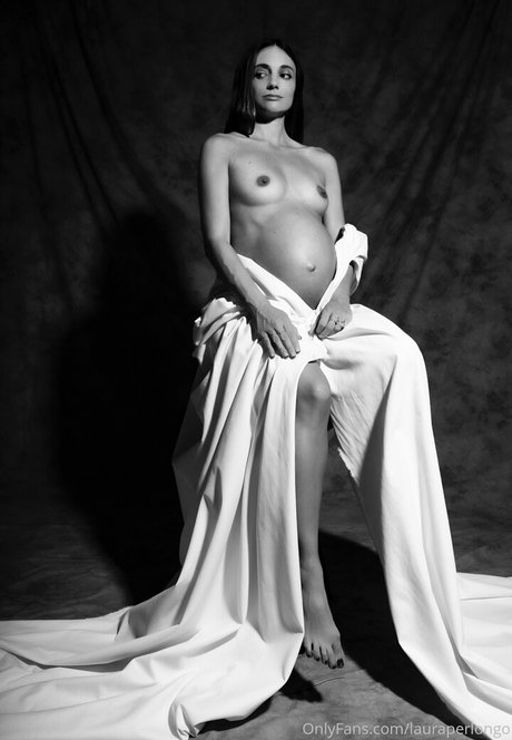 Laura Perlongo best model pictures