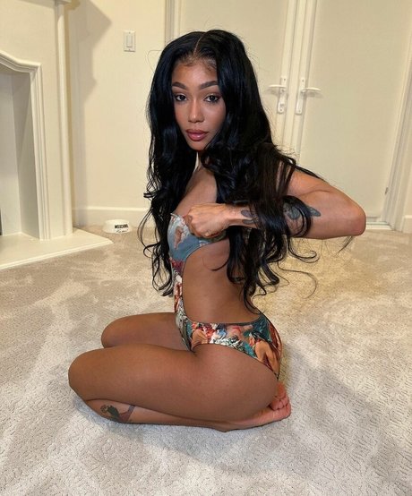 latina solo onlyfans erotic photo