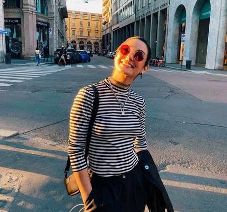 Ohnips model nice photo