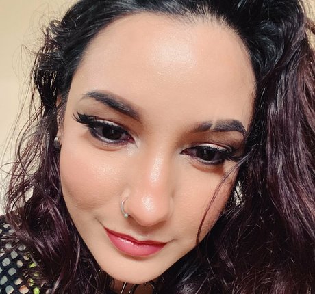 asian top onlyfans pretty img