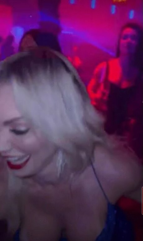 Vivi Winkler pretty model galleries