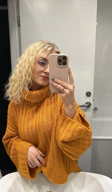 Mimi Lintrup model sexy photos