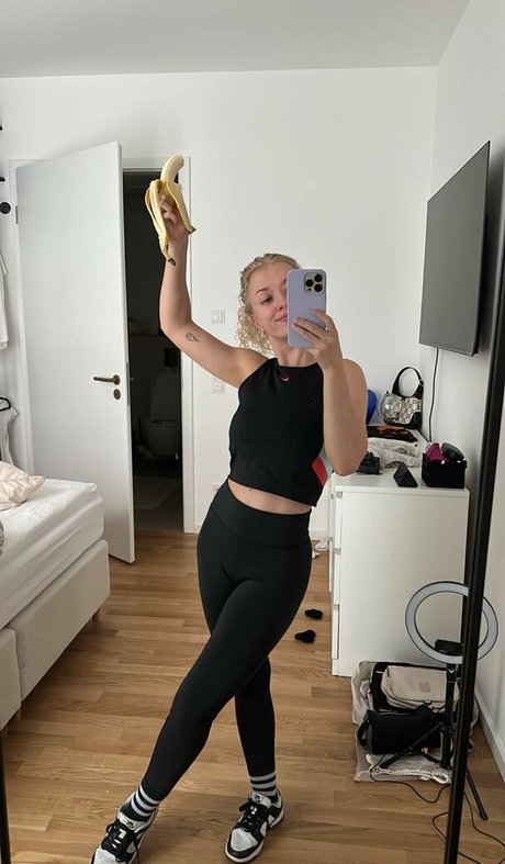 Mimi Lintrup pornstar high quality pic