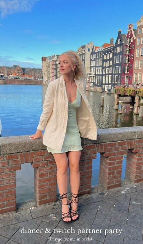 Mimi Lintrup hd model pictures