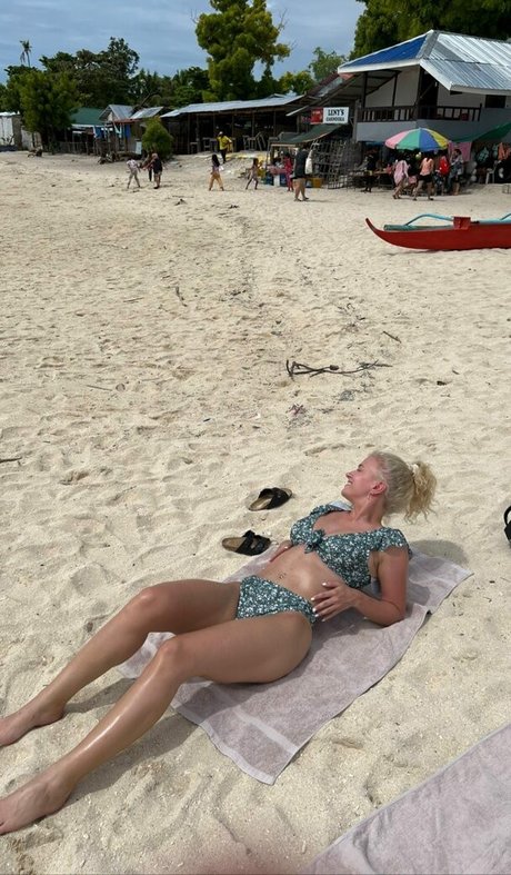 Mimi Lintrup star porn pictures