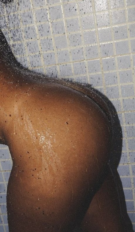 mature asian onlyfans naked picture