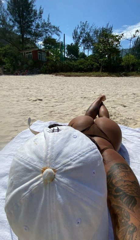 Julia Bhering perfect actress photos