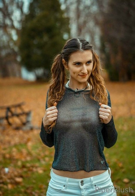 Piper Blush pornstar sexy archive