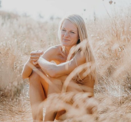 Alexandra Wennmacher star exclusive picture