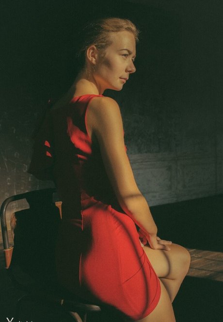 Madeline Y hd star photo