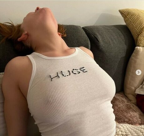 Alexis G Zall beautiful actress pictures