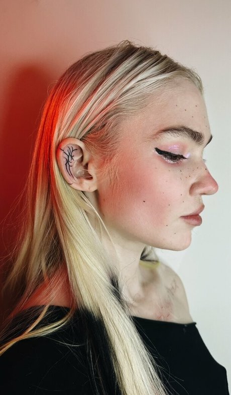 Grimes erotic actress photo