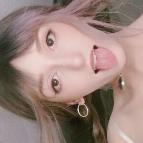 docilemoth free actress galleries