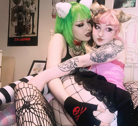 curvy teen onlyfans free nude pics