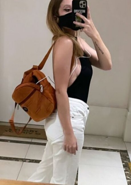 CherryGumms sexy actress image