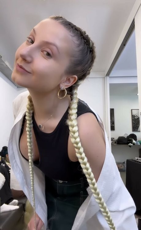 CherryGumms pornstar gallery