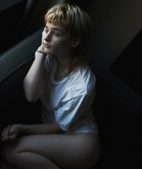 Esther Rose McGregor model hd photos