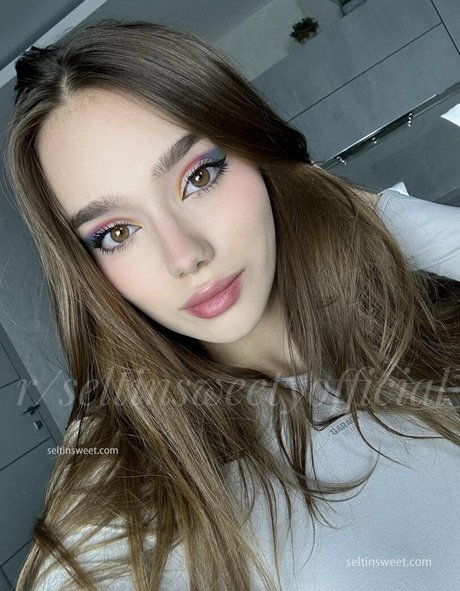 Seltin sexy model photos