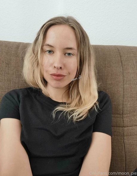 moon pie star exclusive photos