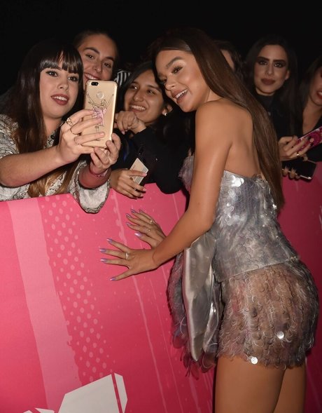 Hailee Steinfeld pornstar xxx photos