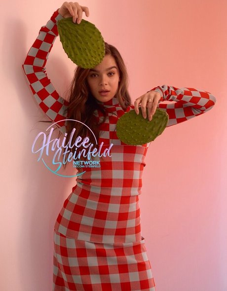 Hailee Steinfeld star sex image