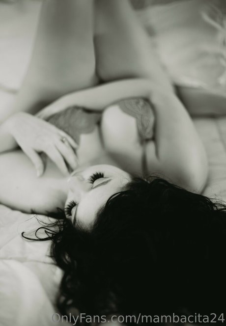 mambacita24 model hd pictures