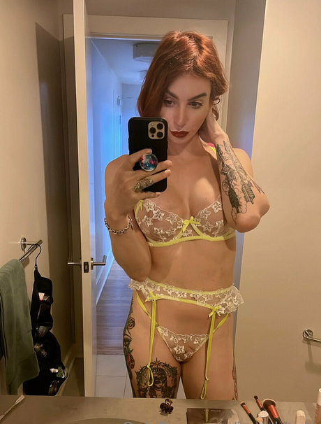 janieblade model porn pics