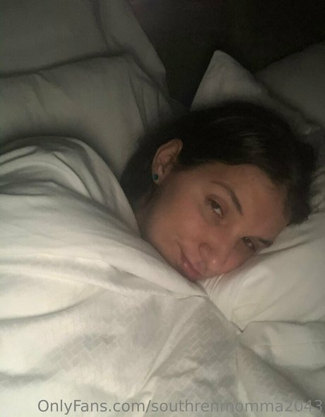 southrenmomma2043 model xxx photo