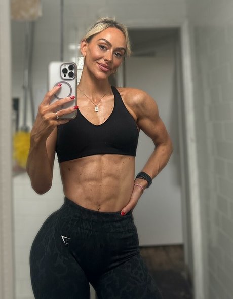 Kitty Lo best pornstar photo