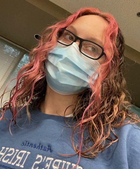 MuscleMommy002 model pornographic archive