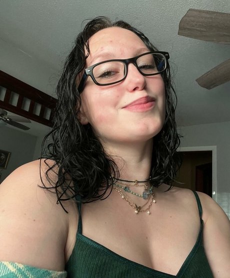 MuscleMommy002 sexy star pics