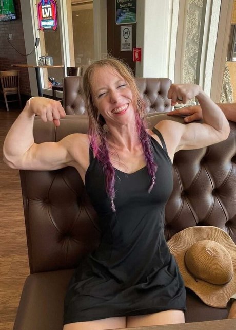 mom onlyfans art naked archive