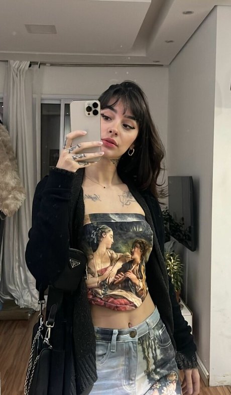 Leticia Caputi model hot img