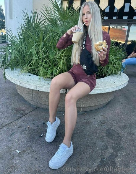Hayleex pornstar exclusive photo