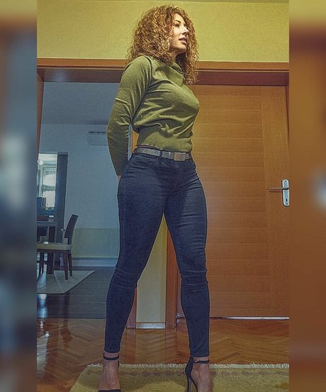 Mrs G Comics nudes actress photos