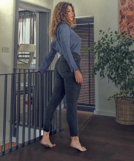 blonde shemale onlyfans sex images