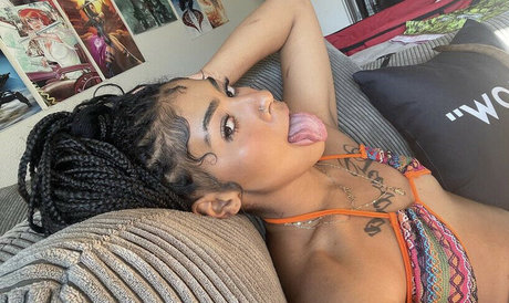 Gabriella Gurbs erotic model pics