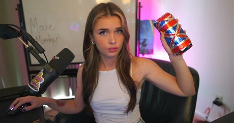 Samwitch pornstar nude photo