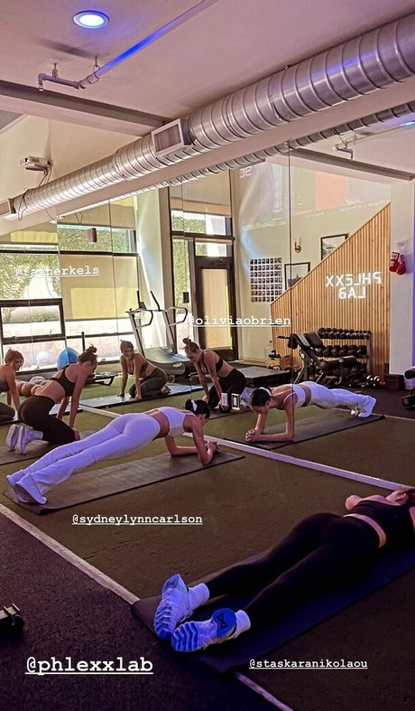 Anastasia Karanikolaou high quality star image