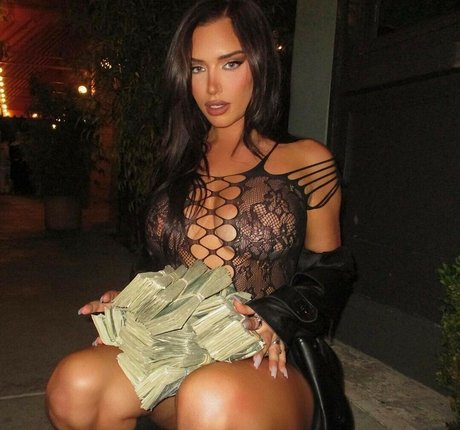 Anastasia Karanikolaou model exclusive image